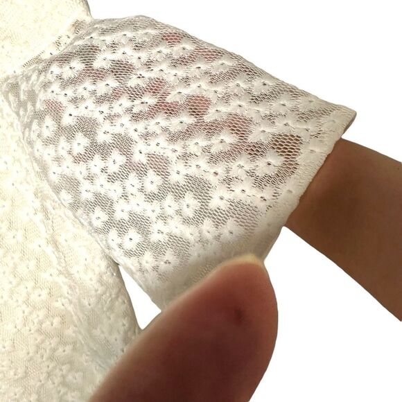 Tibi White Off Shoulder Lacy Eyelet Top
Size 4 small Florals - Picture 4 of 11